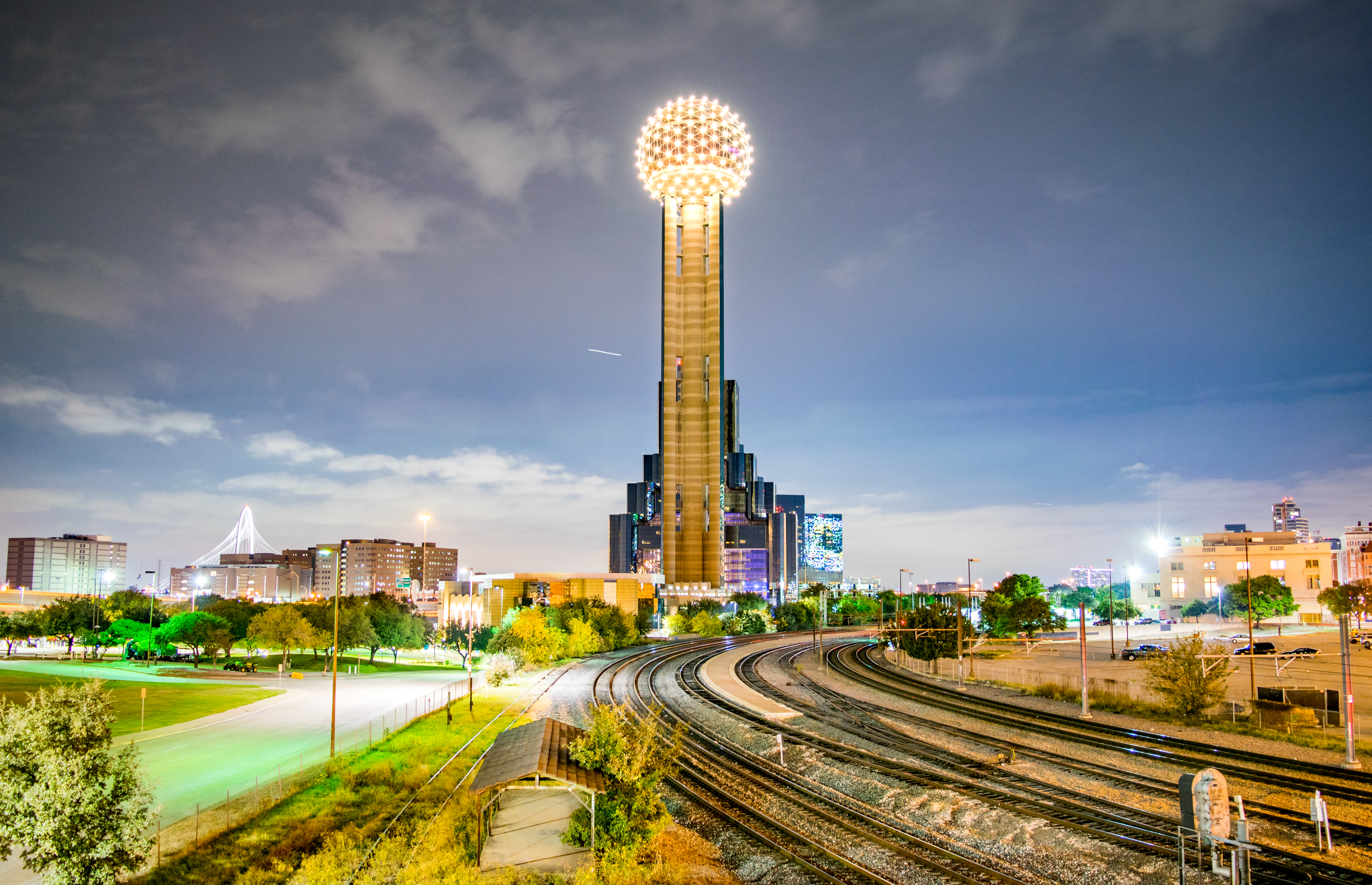 reunion tower - things to do in dallas