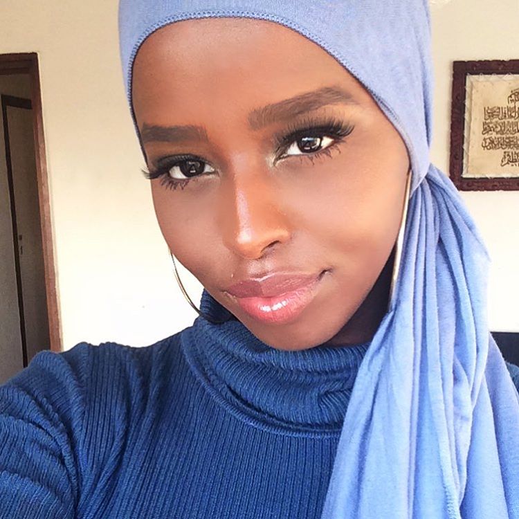 unbelievably_beautiful_women_wearing_hijabs_on_ig_16