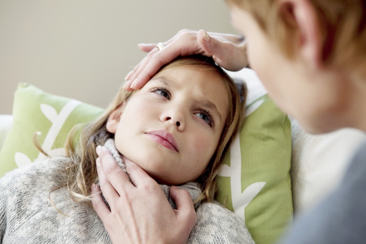 child with strep throat, classroom germs