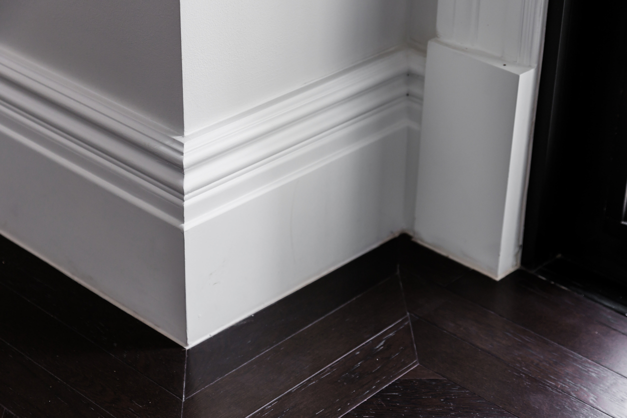 Baseboard molding