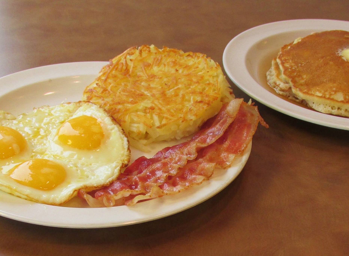 eggs bacon and hash browns from diner