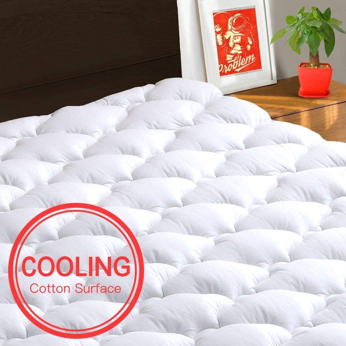 white quilted mattress pad