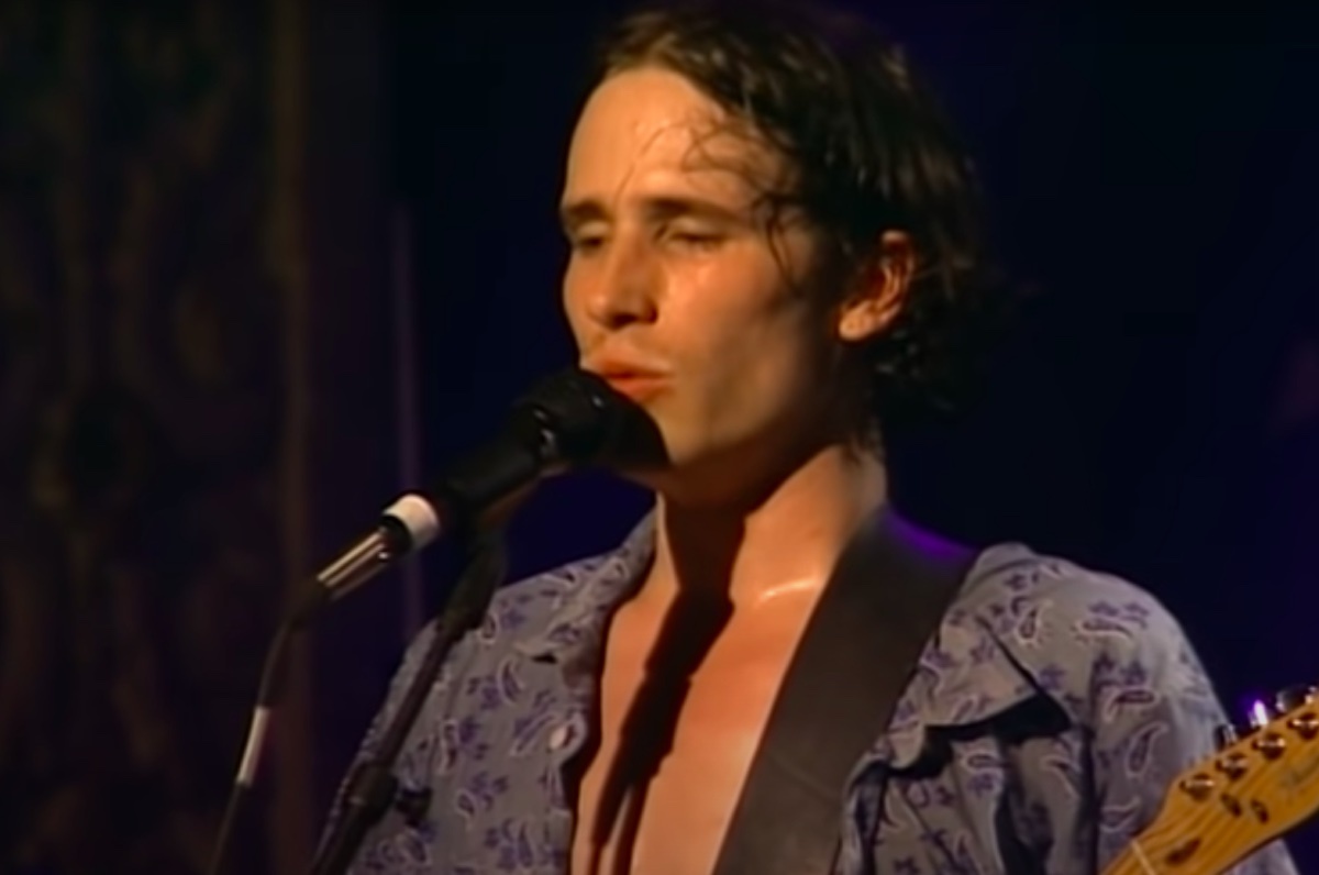 Jeff Buckley performing