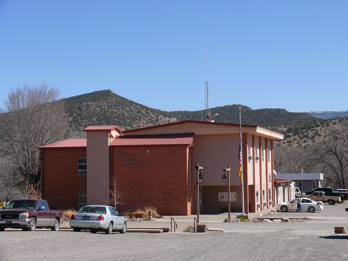 The Catron County Courthouse in Reserve (New Mexico, USA).