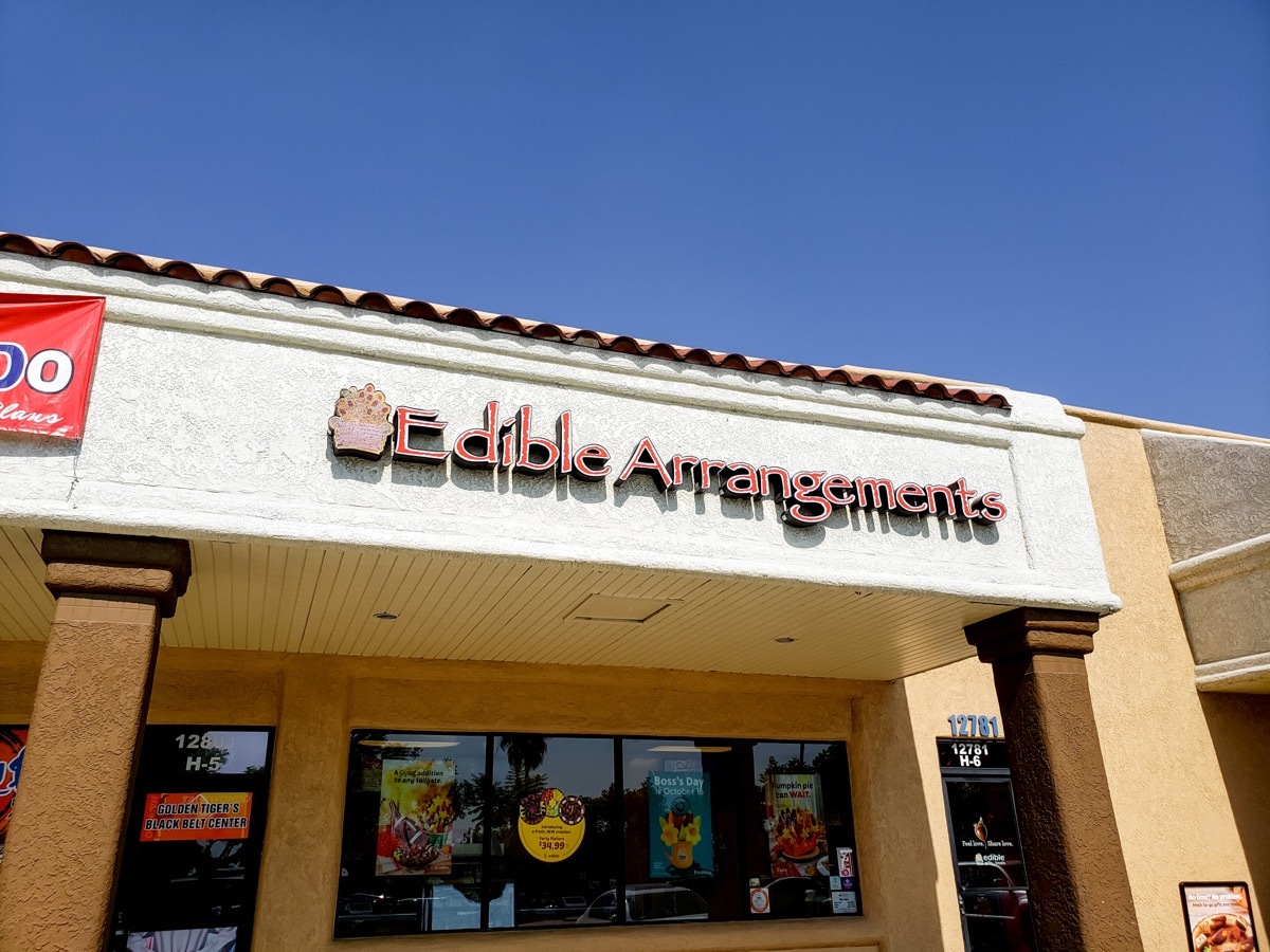 edible arrangements storefront