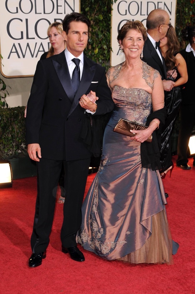 Tom Cruise with his mom on the red carpet.