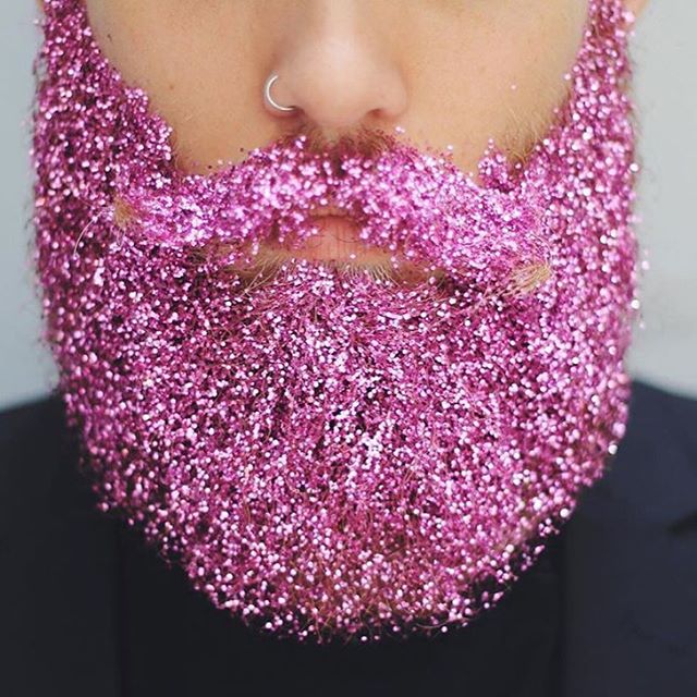 13_spectacular_glitter_beards_on_instagram_01