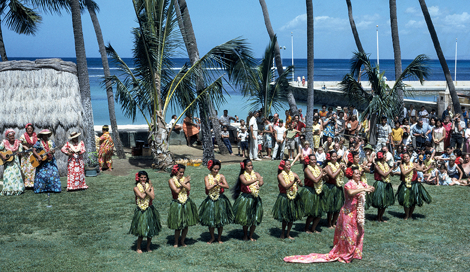 hula dancers in 1966