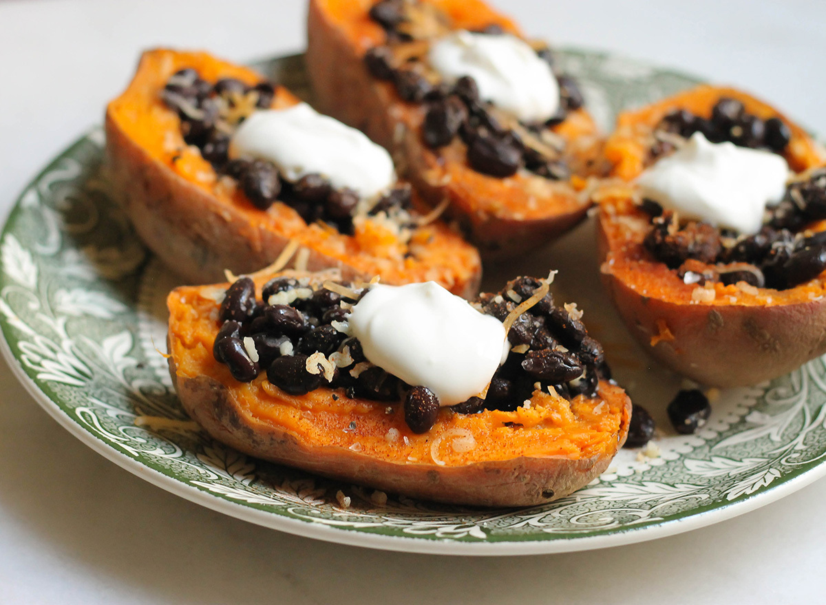 stuffed sweet potato with black beans