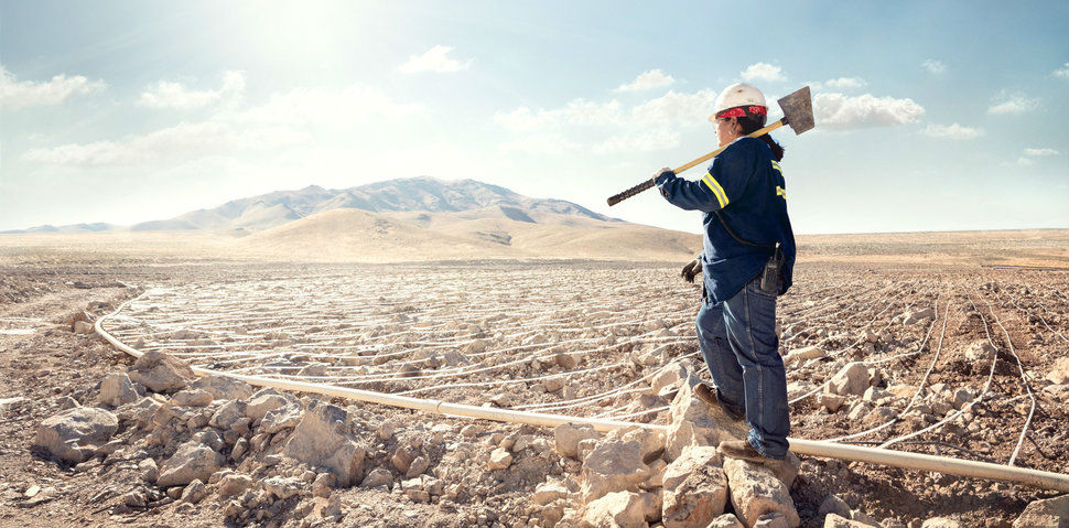 10_women_proving _mens_work_is_not_a_thing_leach_pad_operator