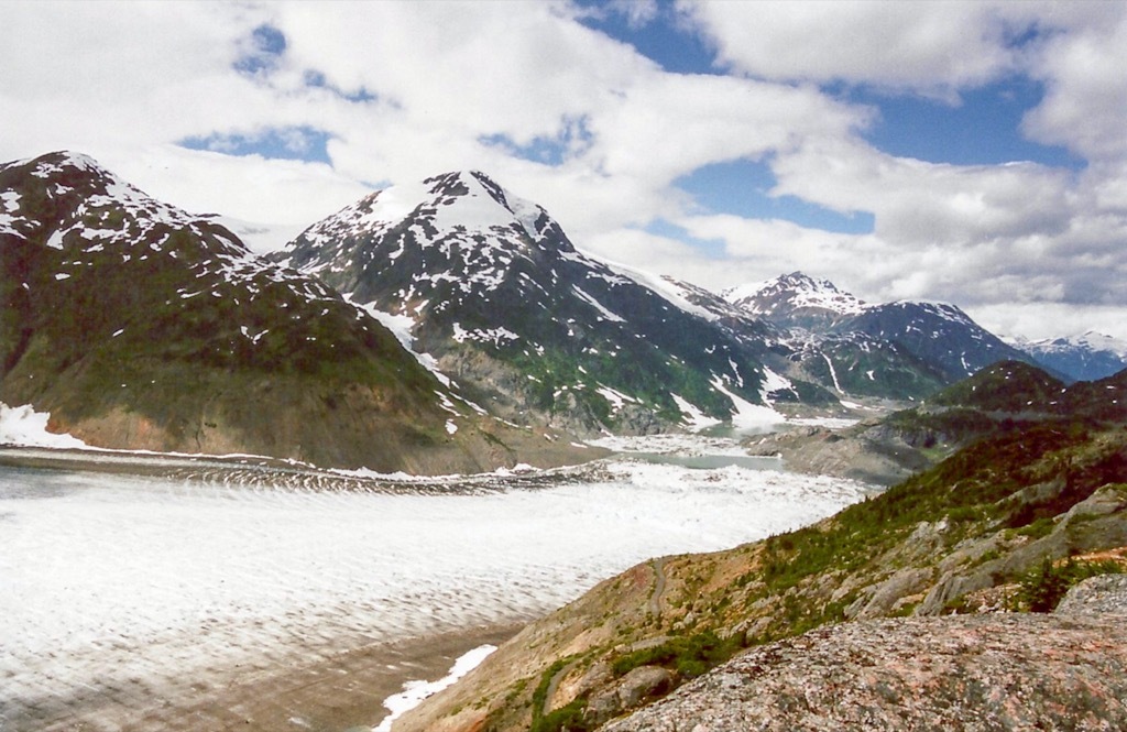 mountains in alaska