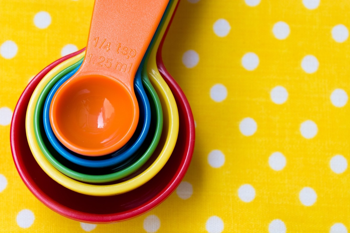 Tablespoon and teaspoon measuring cups