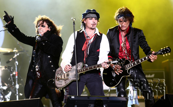 johnny-depp-alice-cooper-grammys