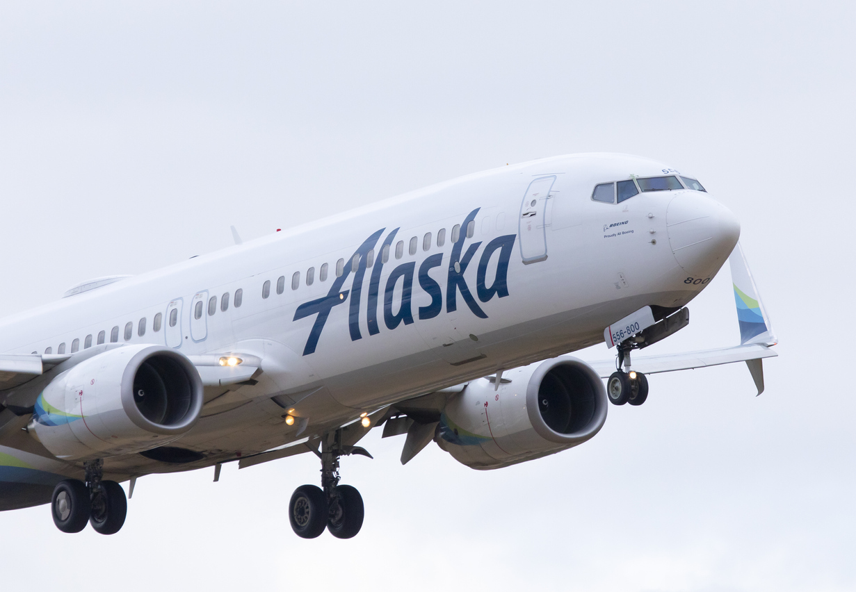 An Alaska Airlines jet landing