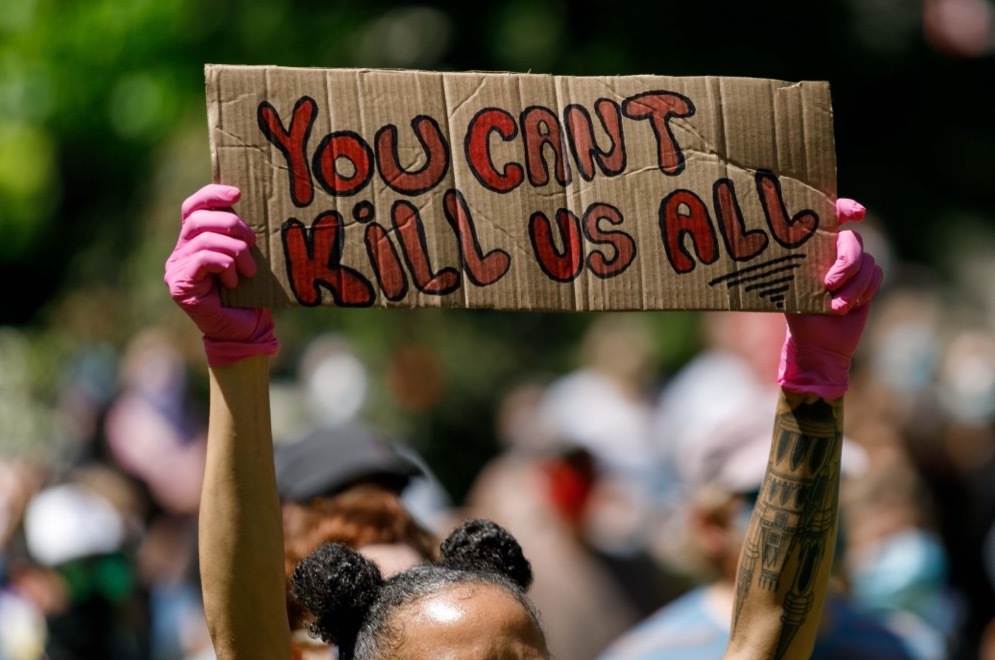 2BW5DB4 USA. 29th May, 2020. Hundreds gathered under the auspices of the local chapter of the NAACP in Portland, Oregon on May 29, 2020 to protest the killing of George Floyd by police in Minneapolis, Minnesota on May 25. (Photo by John Rudoff/Sipa USA) Credit: Sipa USA/Alamy Live News