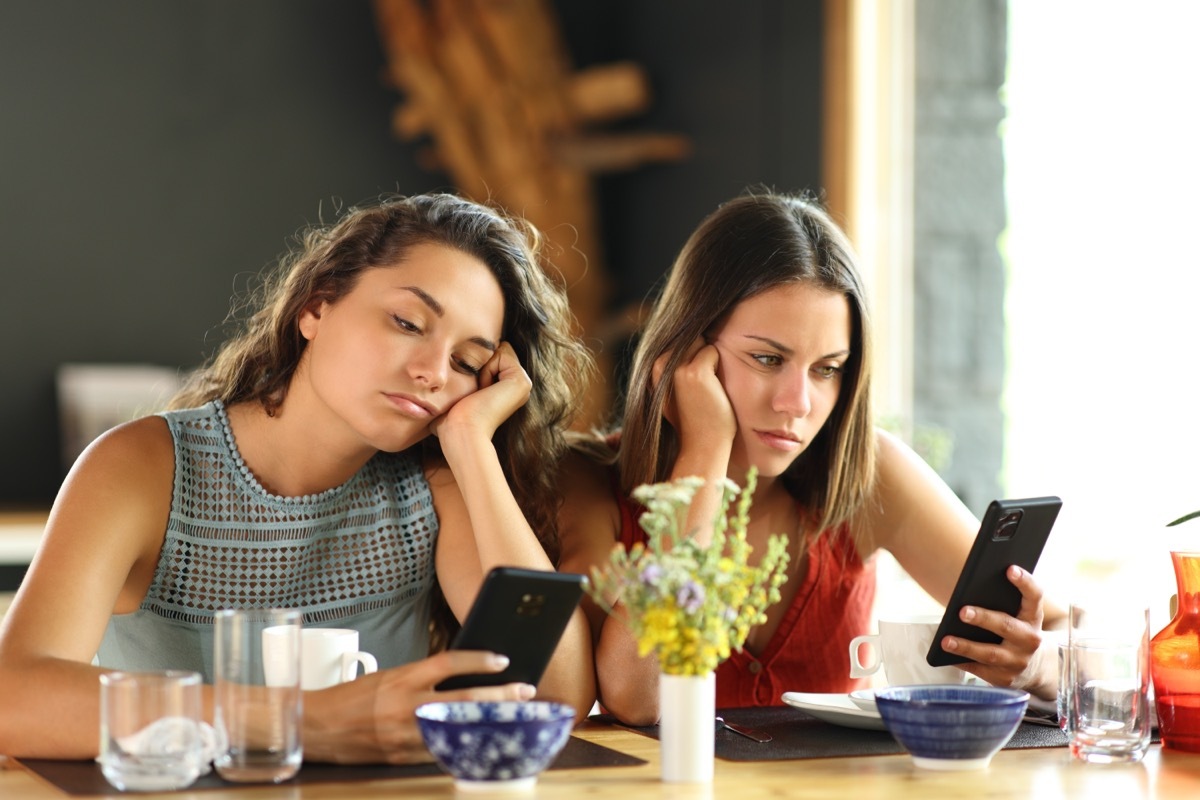 bored friends on their phones