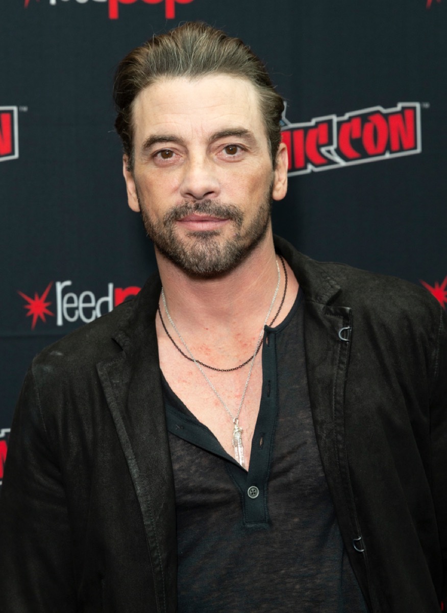 skeet ulrich on the red carpet