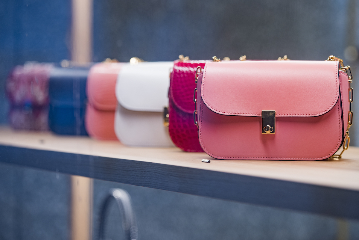 Woman,Purses,In,A,Store,In,Paris.