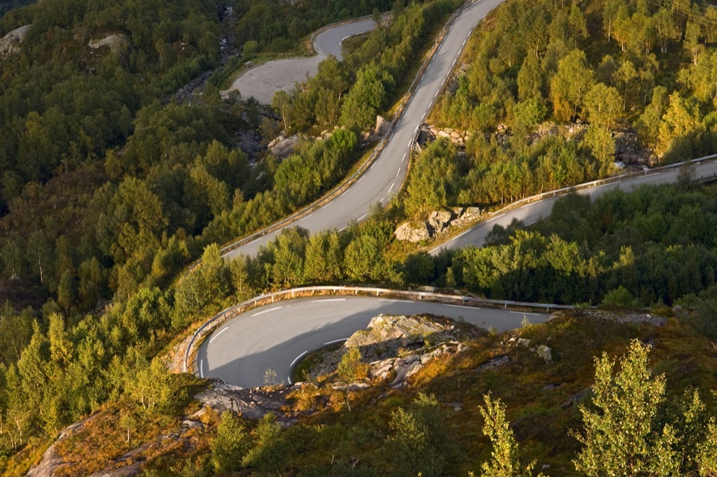 40 roads everyone should drive