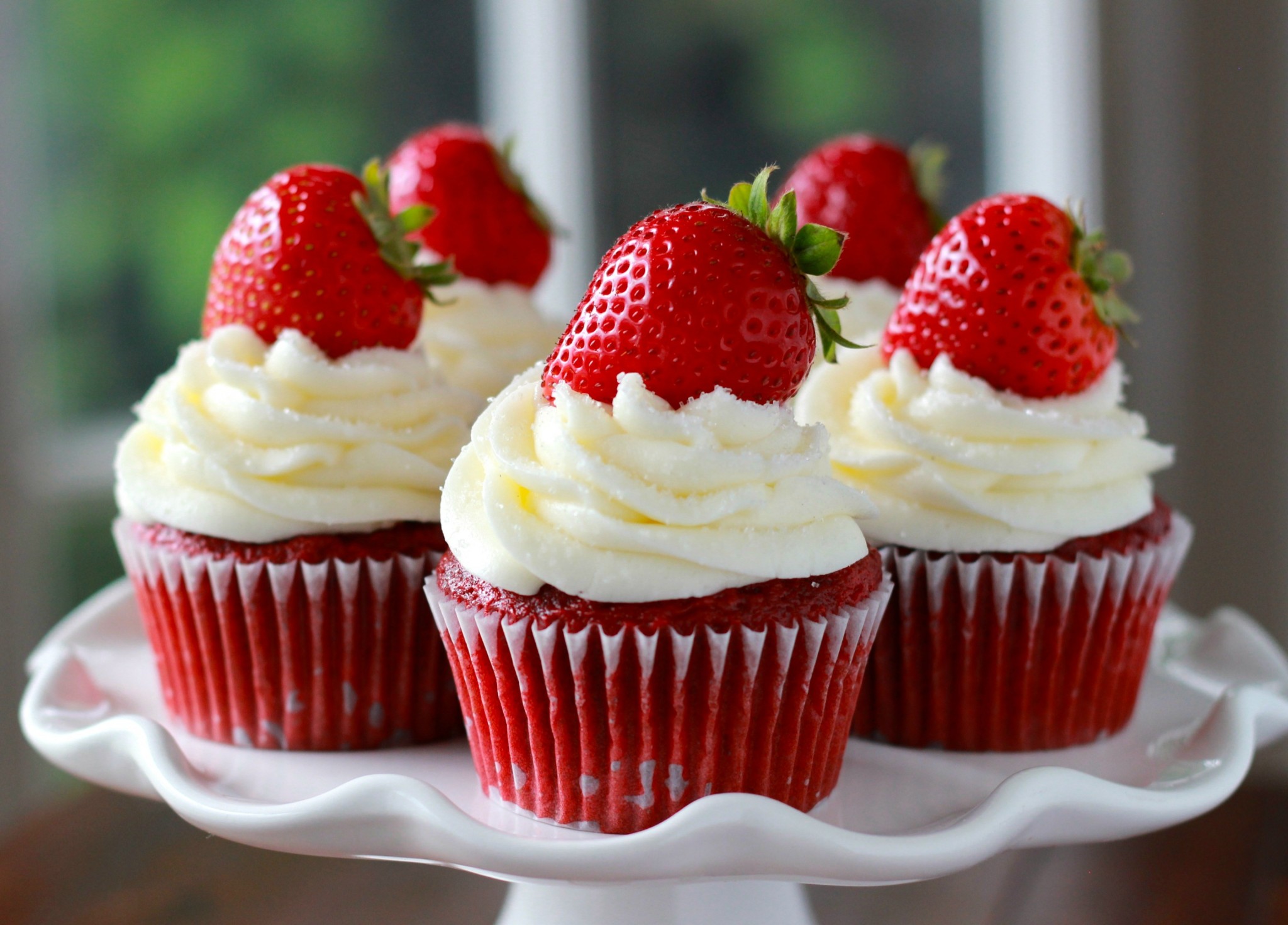 What Cupcake Are You According to Your Horoscope - Red velvet-Strawberry cupcake