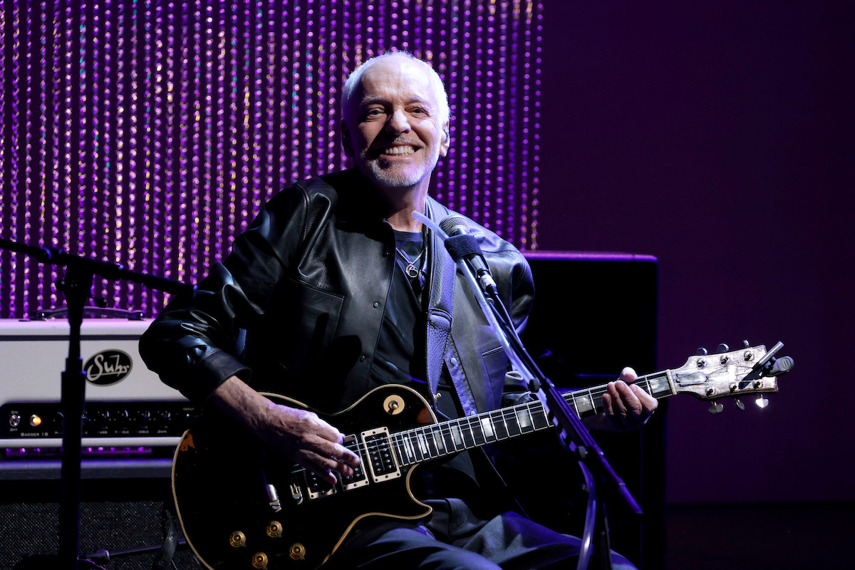 Peter Frampton performing in Los Angeles in 2023