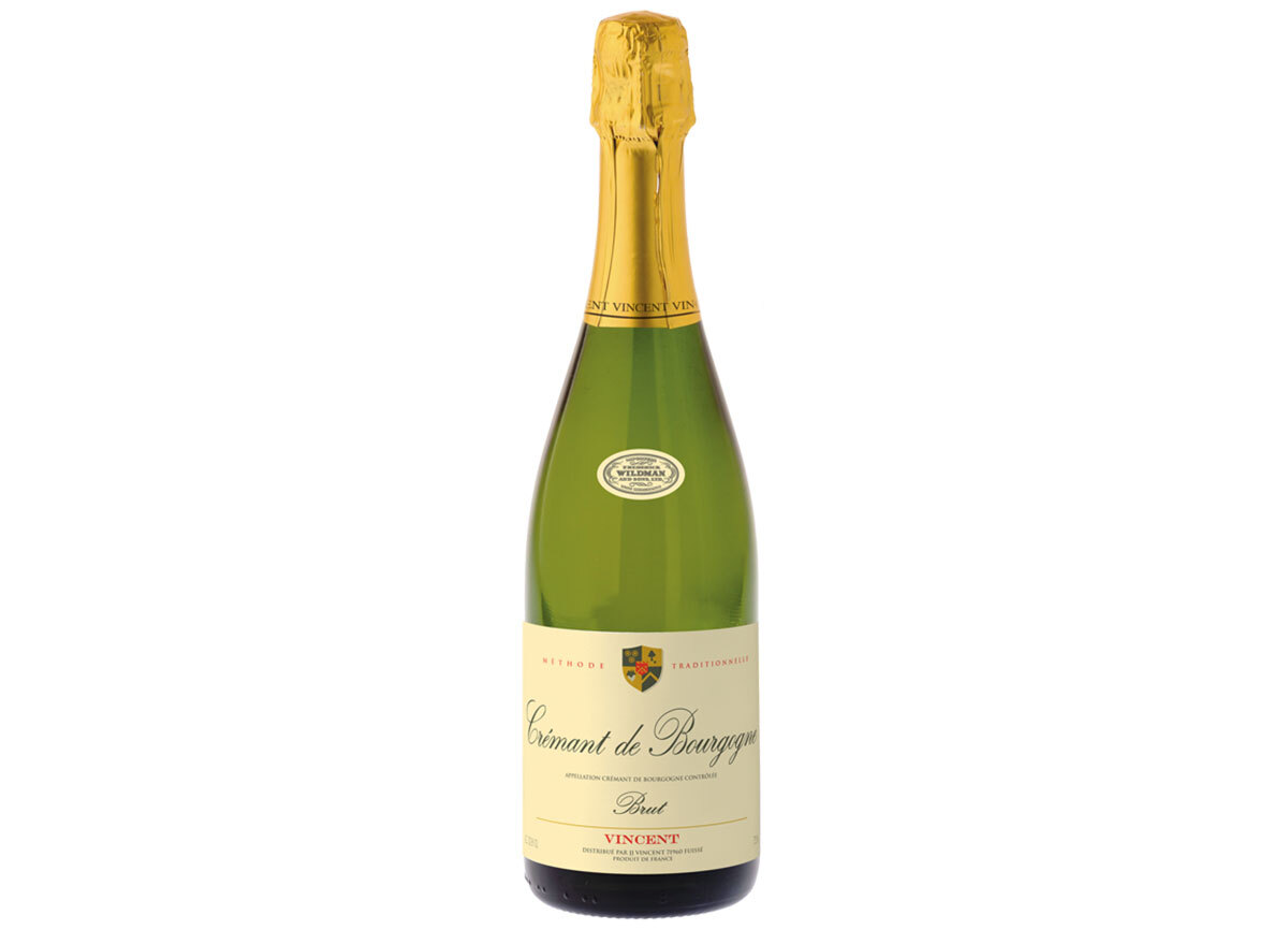 Cremant de bourgogne champagne bottle