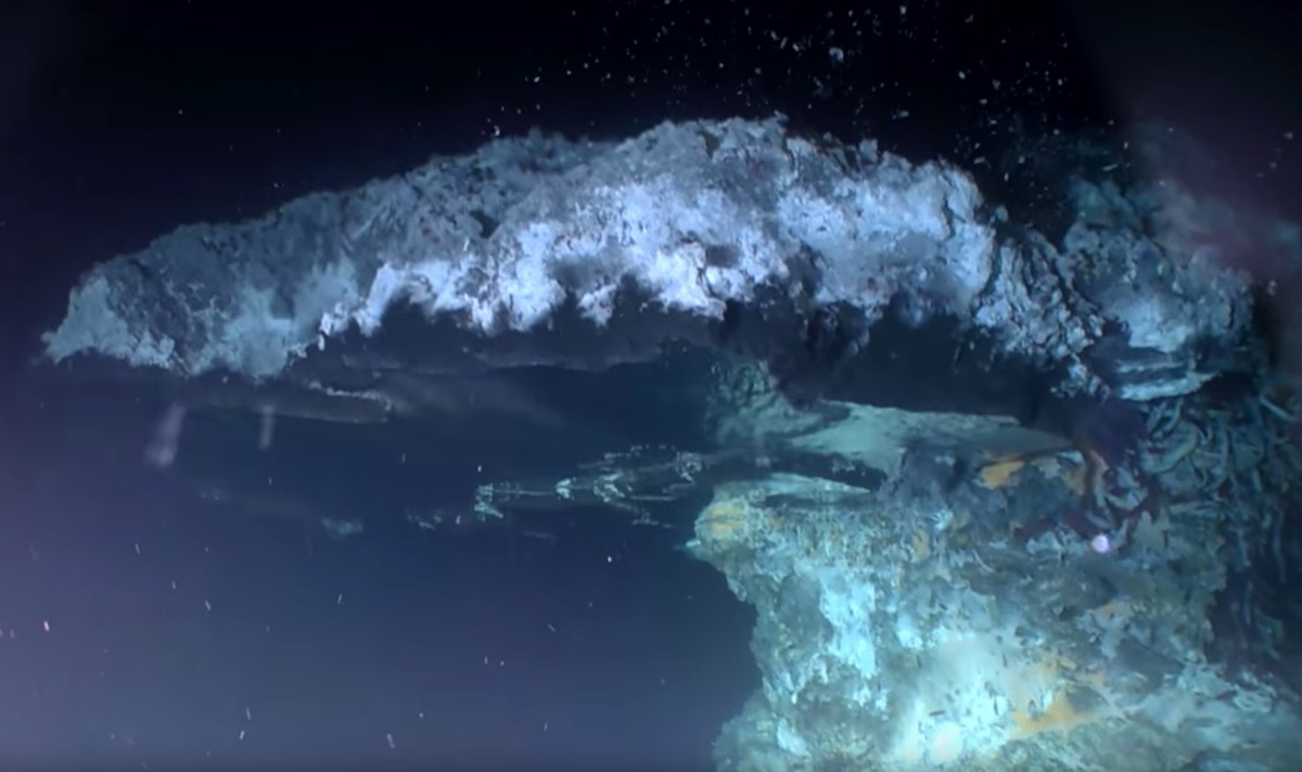 upside down pool appears in ocean