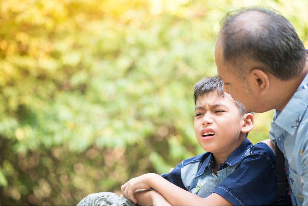 Dad and Son Arguing Worst Things to Say to Kids